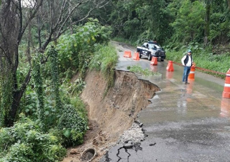 Lluvias intensas ponen a Chiapas en alerta por deslaves, crecidas y daños carreteros